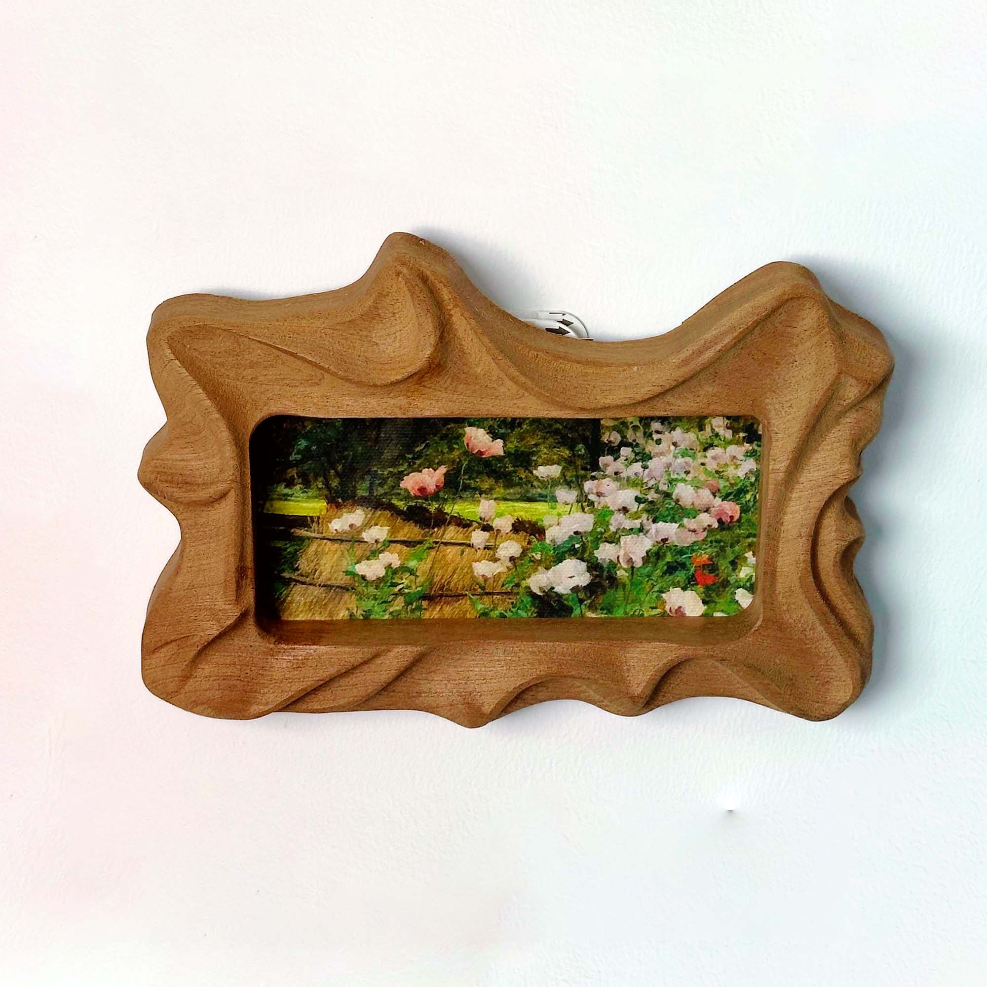 Handcrafted Wavy Solid Wood Picture Frame – Vintage Floral Art For Cozy Cottagecore Home Decor