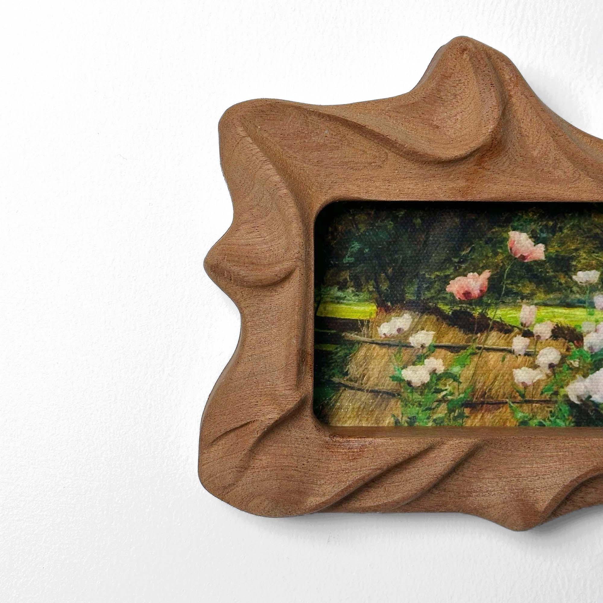 Handcrafted Wavy Solid Wood Picture Frame – Vintage Floral Art For Cozy Cottagecore Home Decor